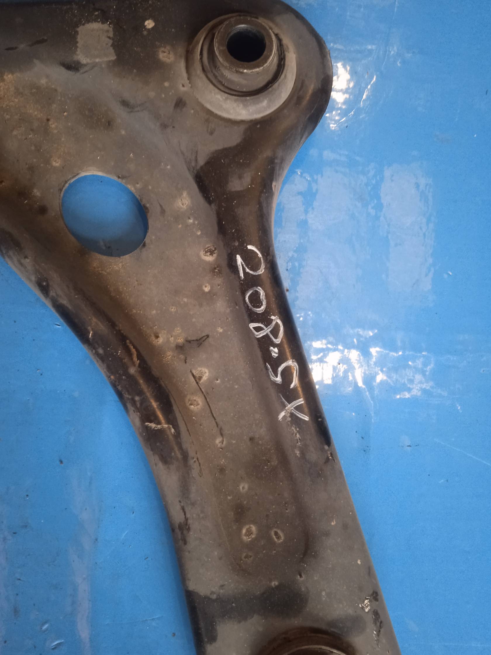 Braccio oscillante sosp. ant. sx.